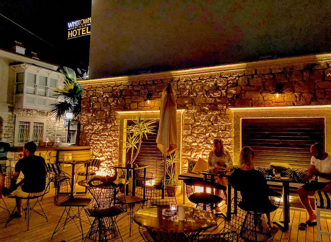 Windtown Deluxe Alacatı Bagian luar foto